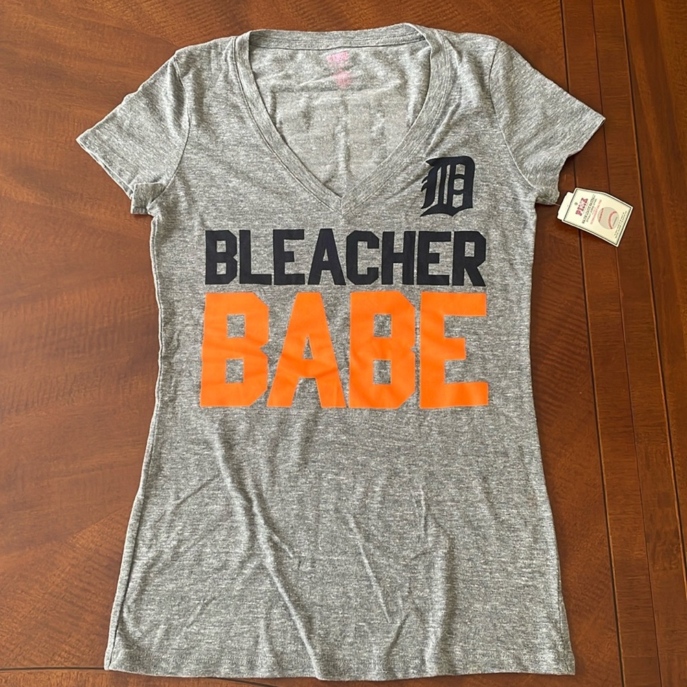 Victoria’s Secret PINK Detroit Tigers “Bleacher Babe” V-Neck Top